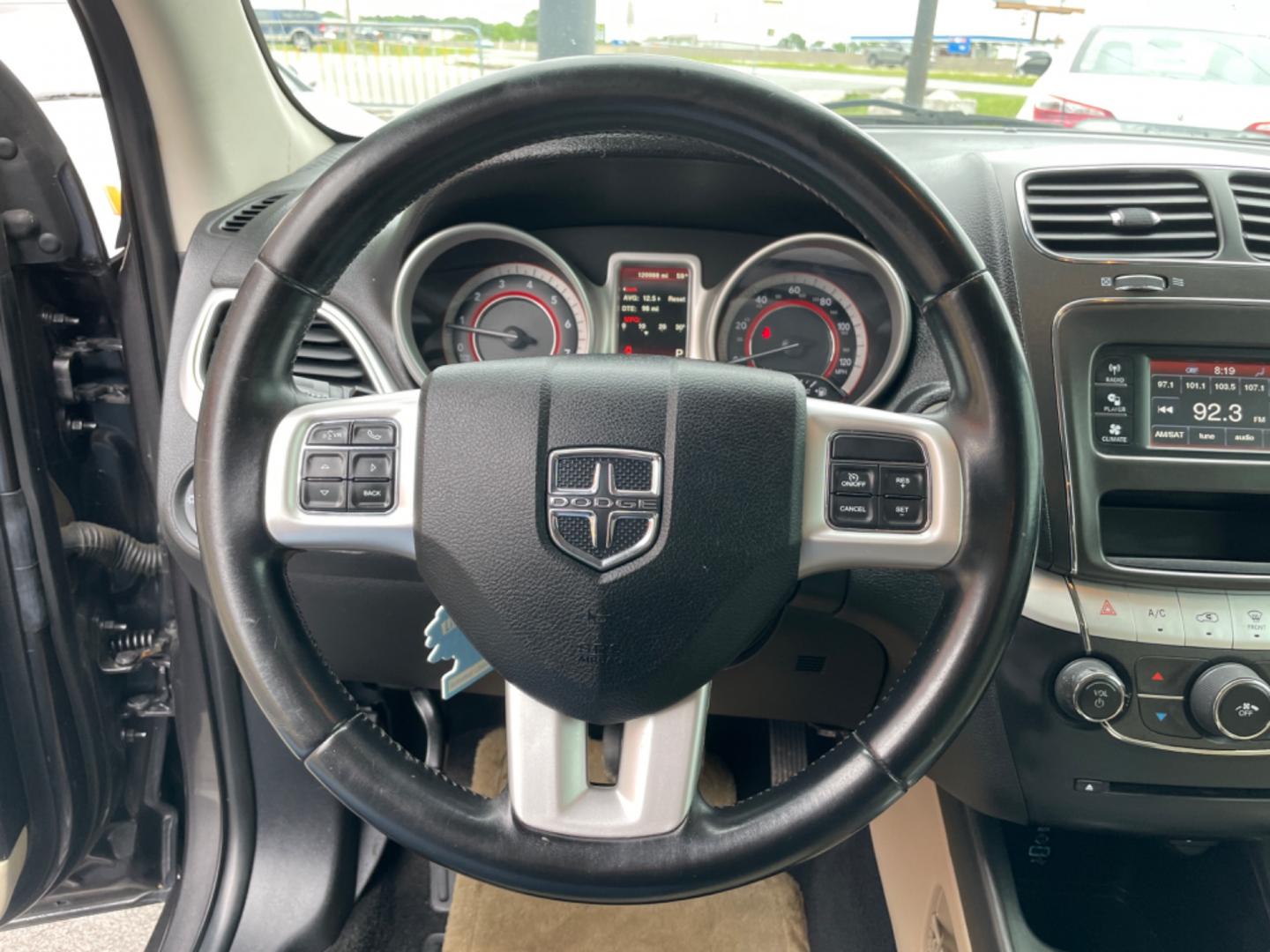 2019 Silver Dodge Journey (3C4PDCBG4KT) with an V6, 3.6 Liter engine, Automatic, 4-Spd w/AutoStick transmission, located at 8008 Warden Rd, Sherwood, AR, 72120, (501) 801-6100, 34.830078, -92.186684 - Photo#17